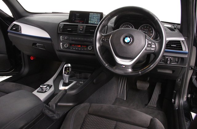 BMW1シリーズ116i Mスポーツ